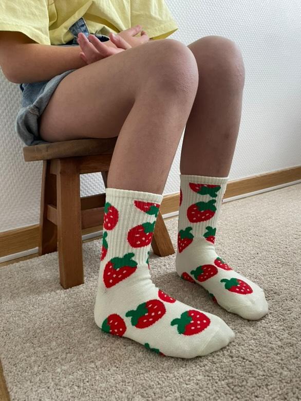 Chaussettes originales fraise en coton doux – Idéal pour un cadeau.