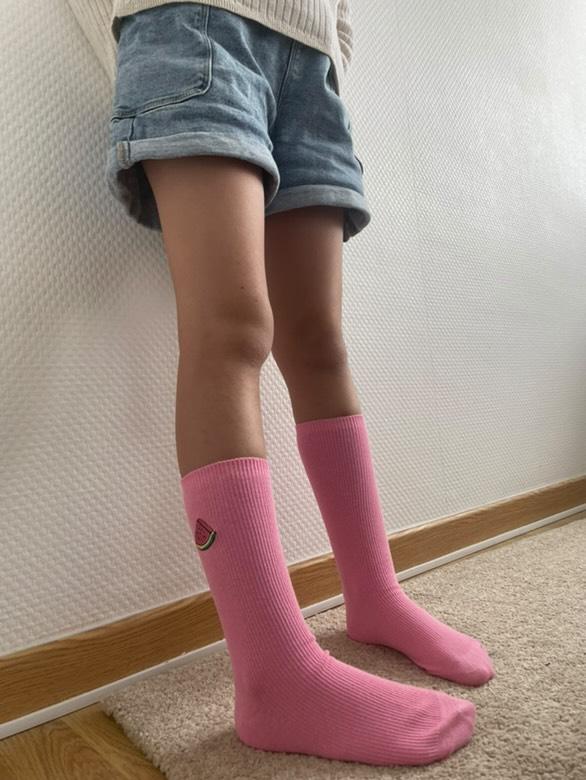 Chaussettes Pastèque en coton doux – Parfaites pour un style estival et confortable.