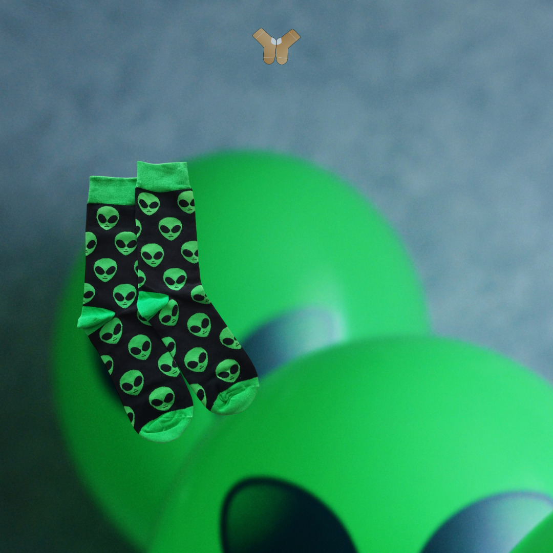 Chaussettes Alien vertes – Motif fun et science-fiction.